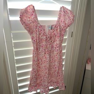 Hello Molly Light Pink Flowered Dress